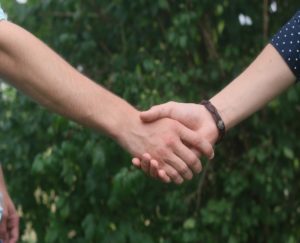 plaisirdetresoi-plaisir d etre soi-coaching-formation-developpement personnel-meditation-mindfulness-pleine conscience-main-accompagnement